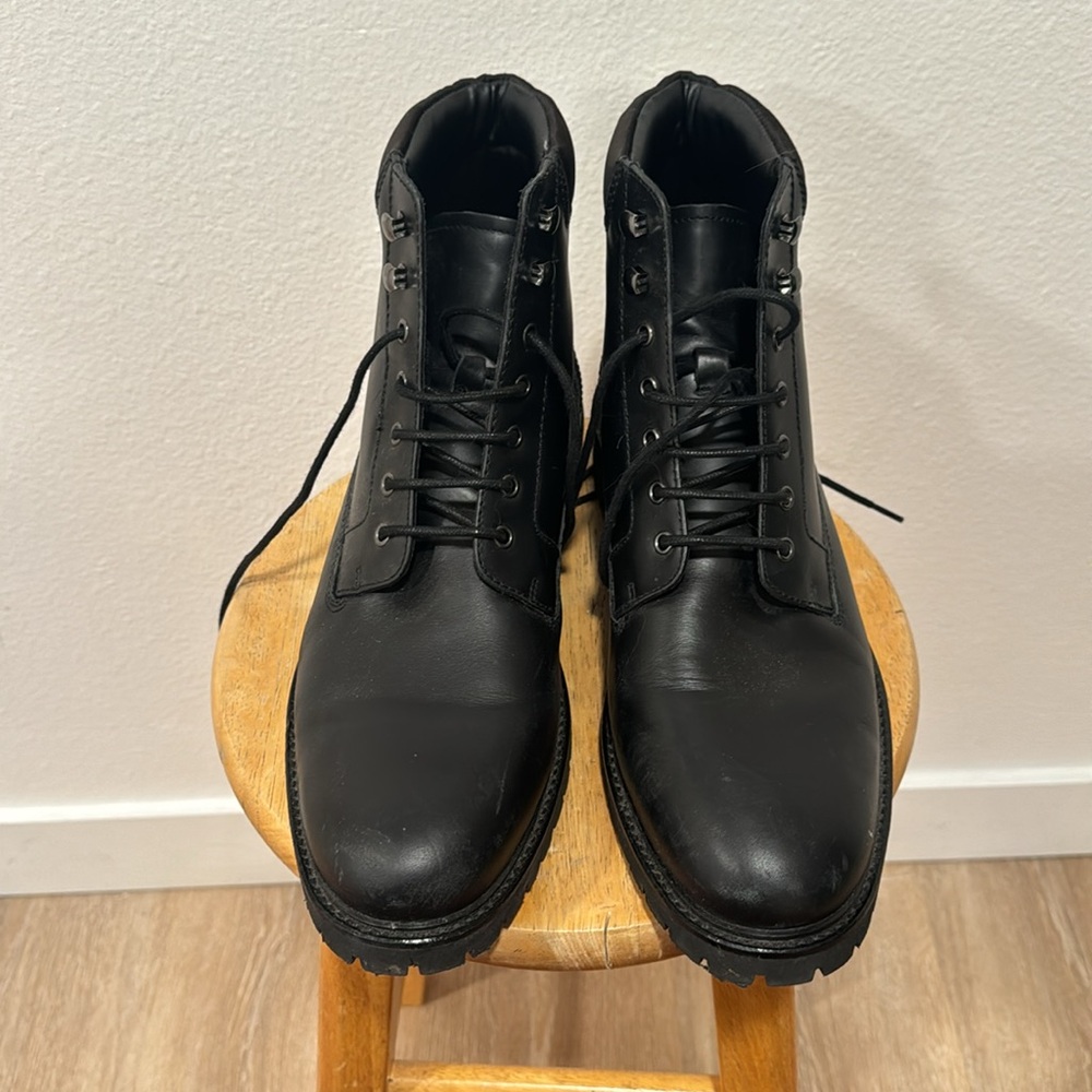Lightly worn Calvin Klein boots size 11 - Picture 3 of 9